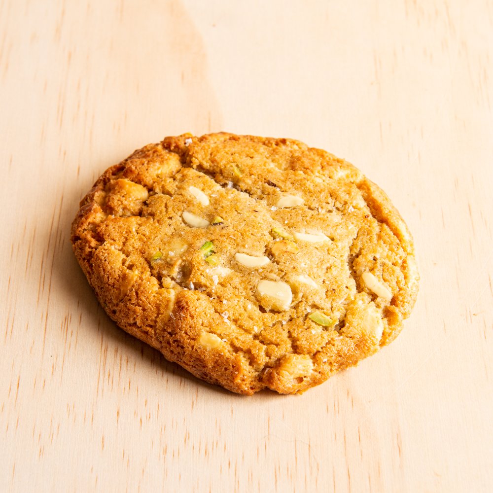 White Chocolate & Pistachio Cookie