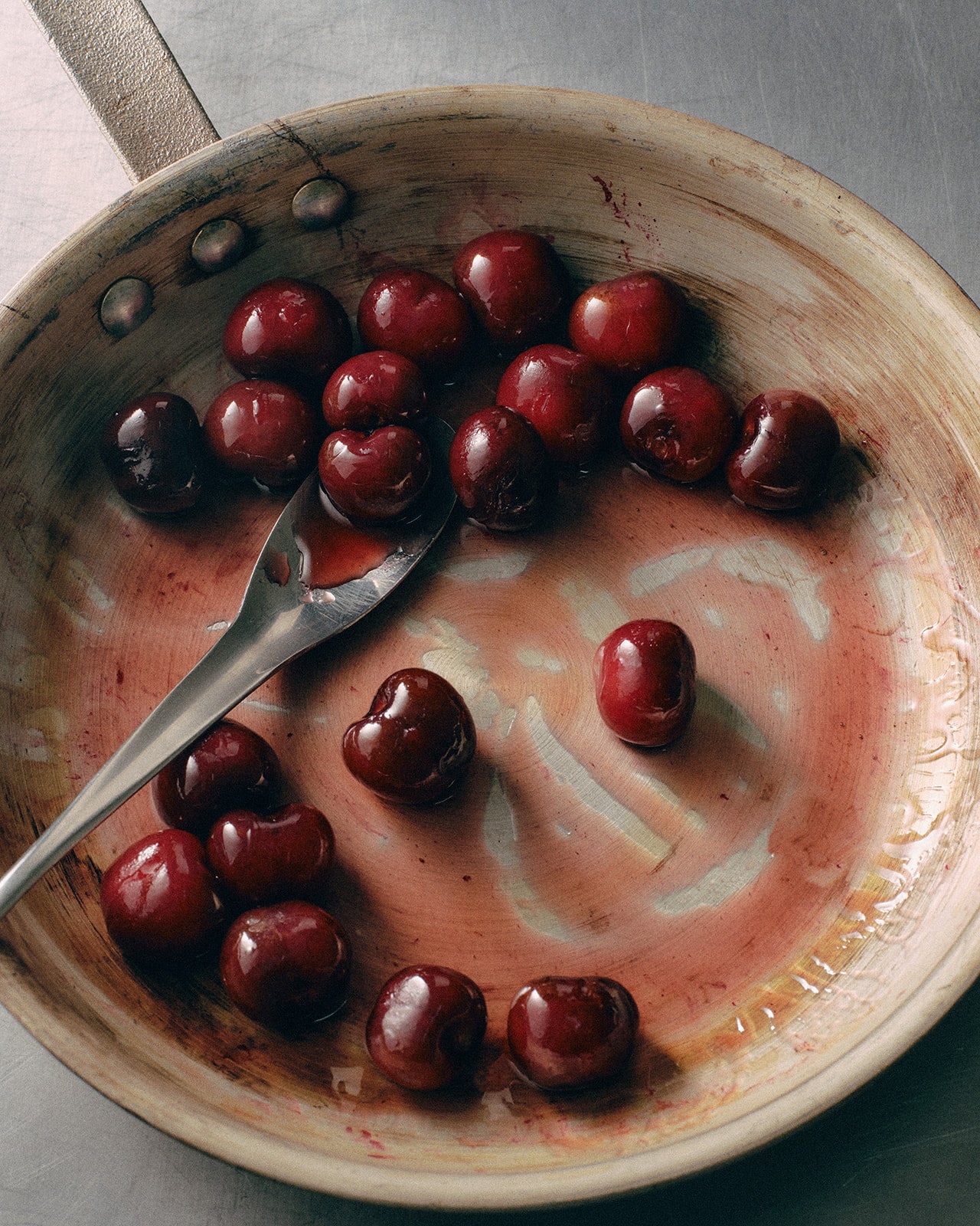 Recipe: Soused Cherries to top a cake, ice cream or French toast